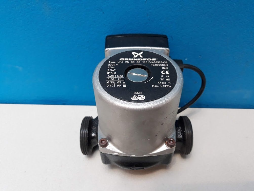 Cv pomp Remeha Quinta 45KW UPS 25-60 SO 130 Grundfos, Niet ingevuld, Gebruikt, Cv-ketel of Combi-ketel, Niet ingevuld
