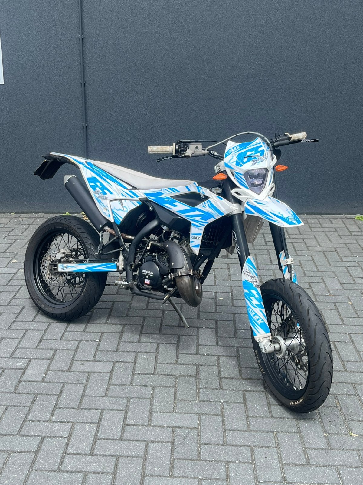Beta rr50 track 2024, Fietsen en Brommers, 6 versnellingen, Zo goed als nieuw, 50 cc, Ophalen