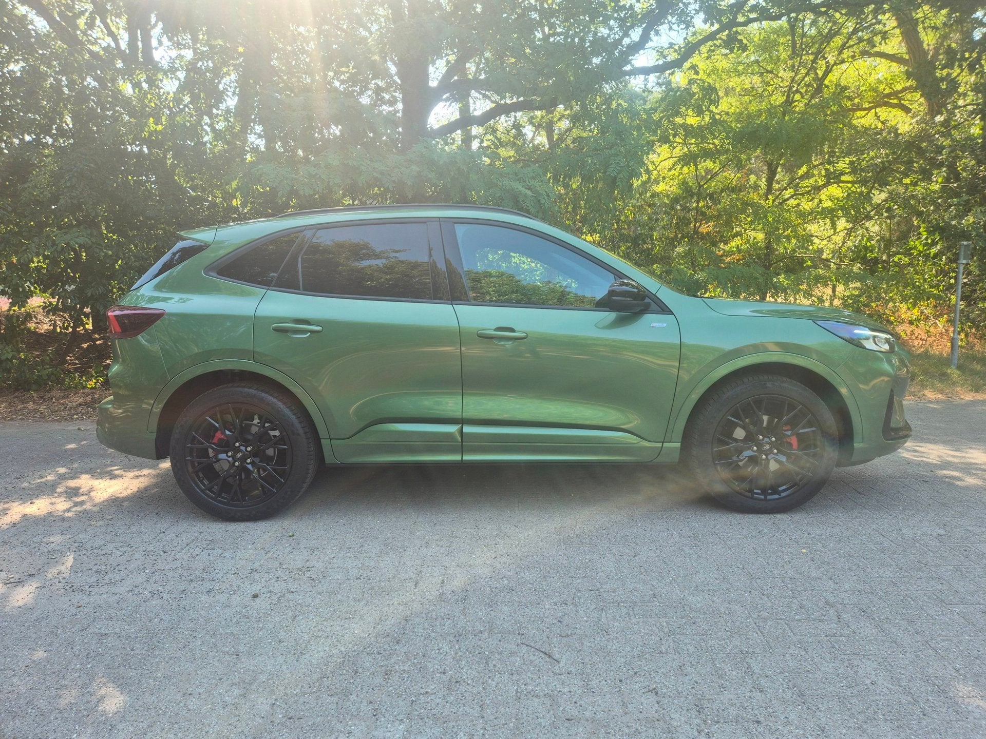 Ford Kuga 2.5 FHEV ST-Line X Black Pack geen stekker, Auto's, Ford, Dealer onderhouden, Zwart, 1589 kg, Bedrijf