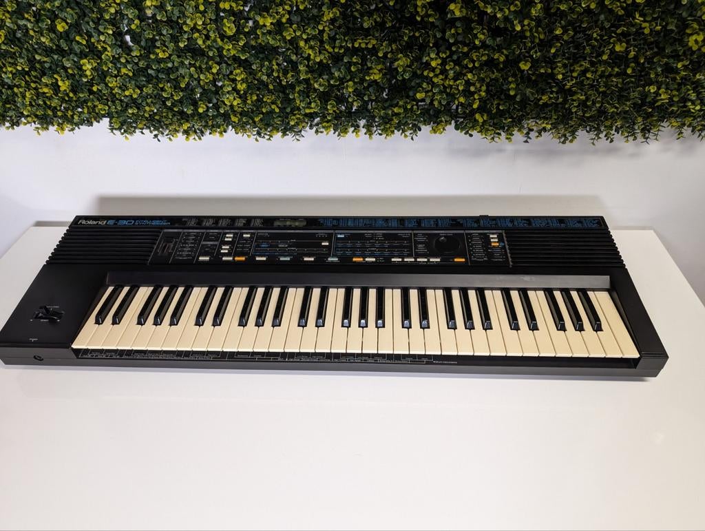 Prosq Music | Roland E-30 Intelligent Synthesizer, Roland city, Roland, Ophalen of Verzenden, Roland