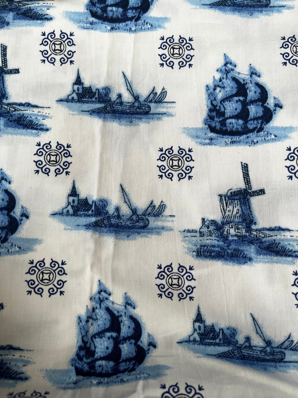 Lap stof met Delfts blauw patroon - 155 x 160 cm, Overige materialen, Blauw, 120 cm of meer, Ophalen of Verzenden