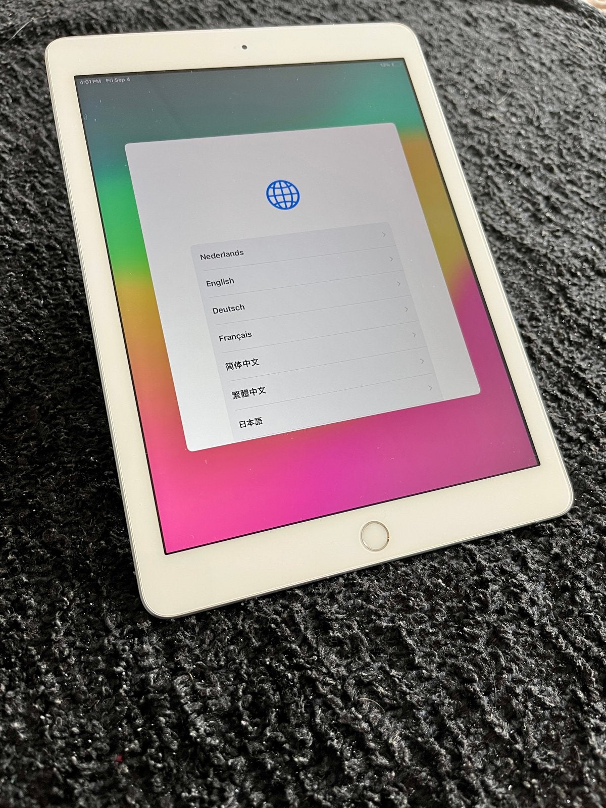 Foto 5 van iPad (6e generatie) Wi-Fi + Cellular (meer stuks aanwezig)