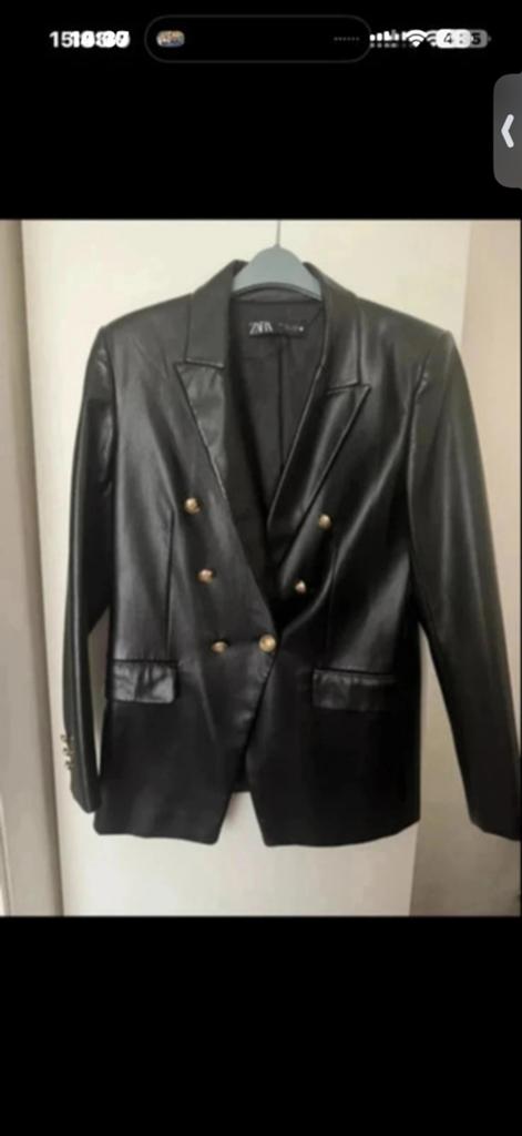 Zara blazer in maat l met gouden knopen, Kleding | Dames, Ophalen of Verzenden, Zo goed als nieuw, Maat 38/40 (M), Zwart