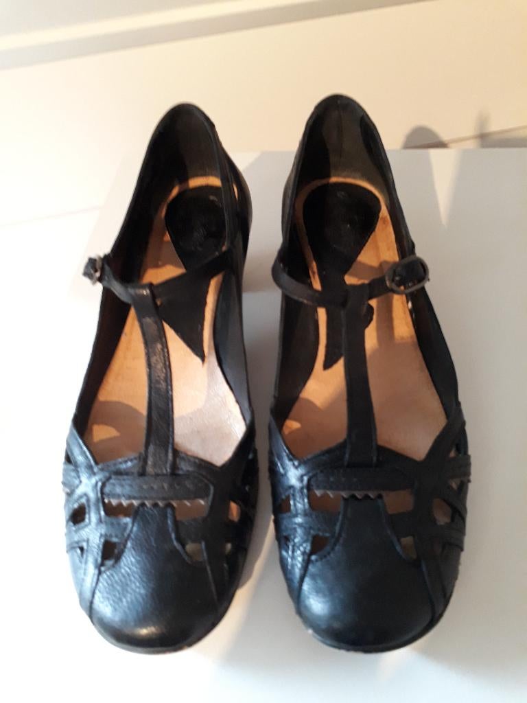 Sierlijke Dr Adams pumps zwart maat 39, Kleding | Dames, Schoenen, Pumps, Zwart, Nieuw, Ophalen of Verzenden