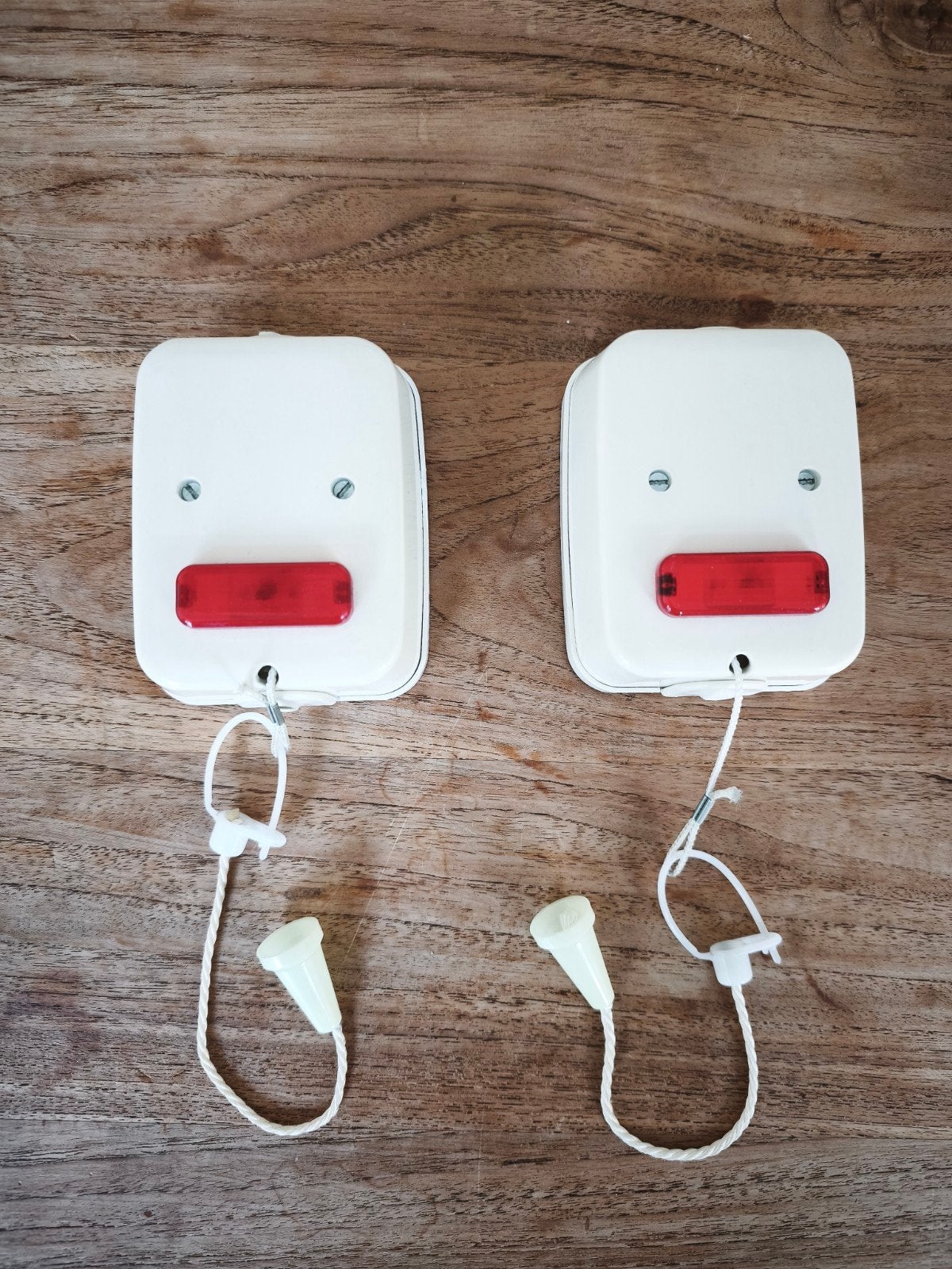 2x Vintage trekschakelaar met rood lampje, Ophalen of Verzenden, Gebruikt, Overige merken, Schakelaar