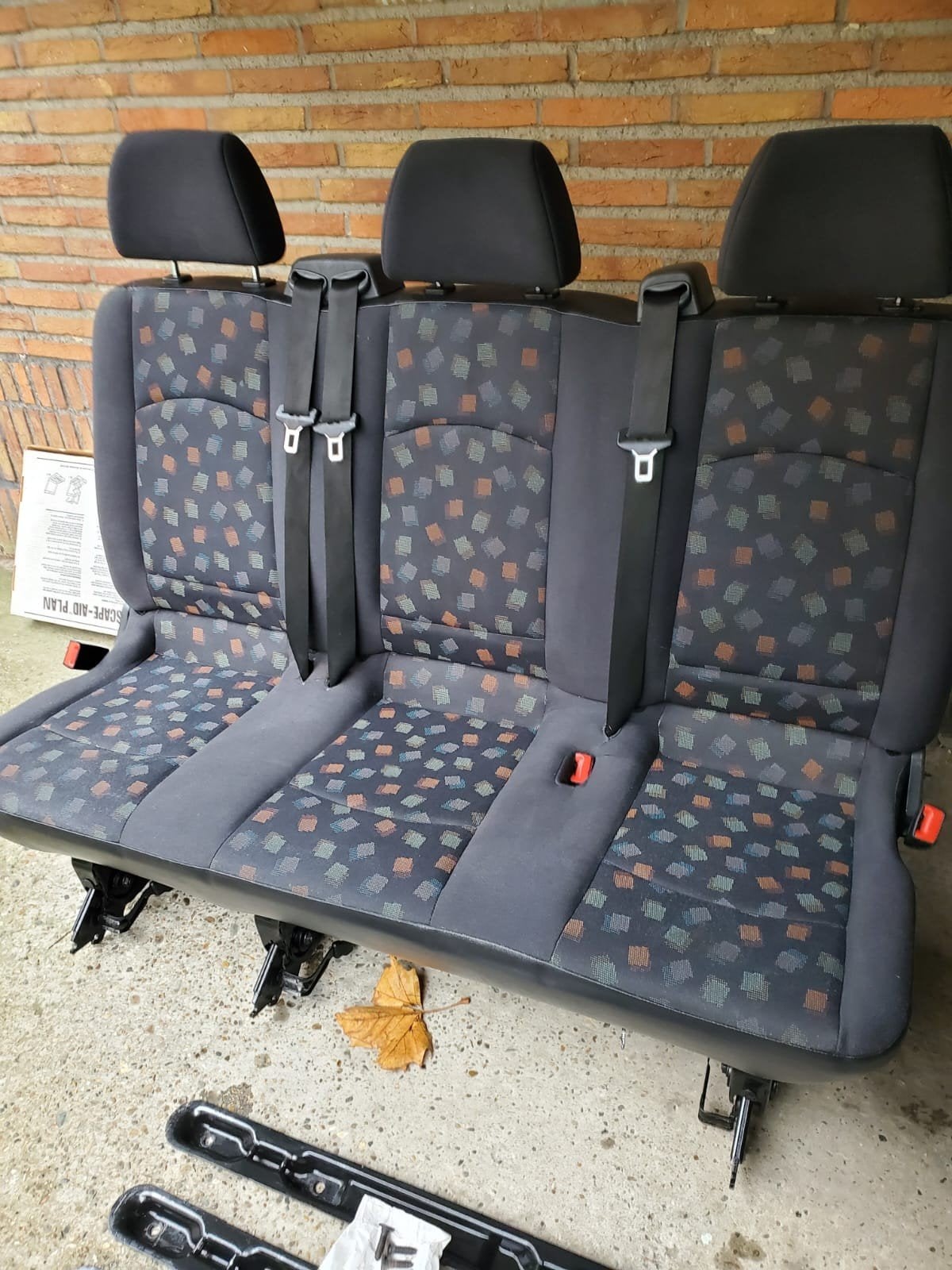 Complete 3-zitsbank Mercedes Vito + vloerrails en bouten, Auto-onderdelen, Ophalen, Mercedes-Benz