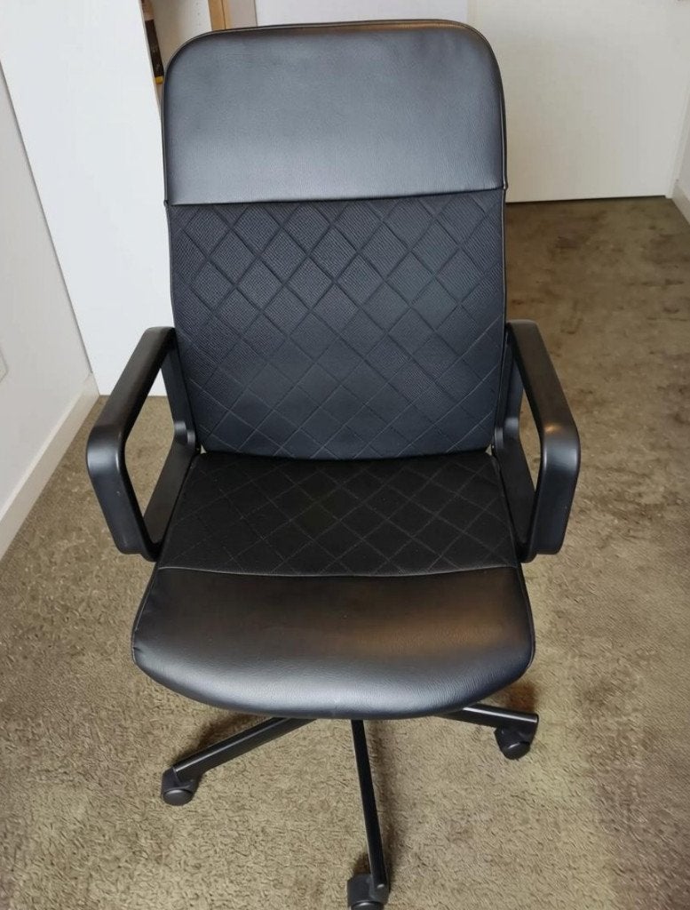 Office chair (Renberget) from IKEA, Huis en Inrichting, Bureaustoelen, Ophalen, Gebruikt, Zwart, Bureaustoel