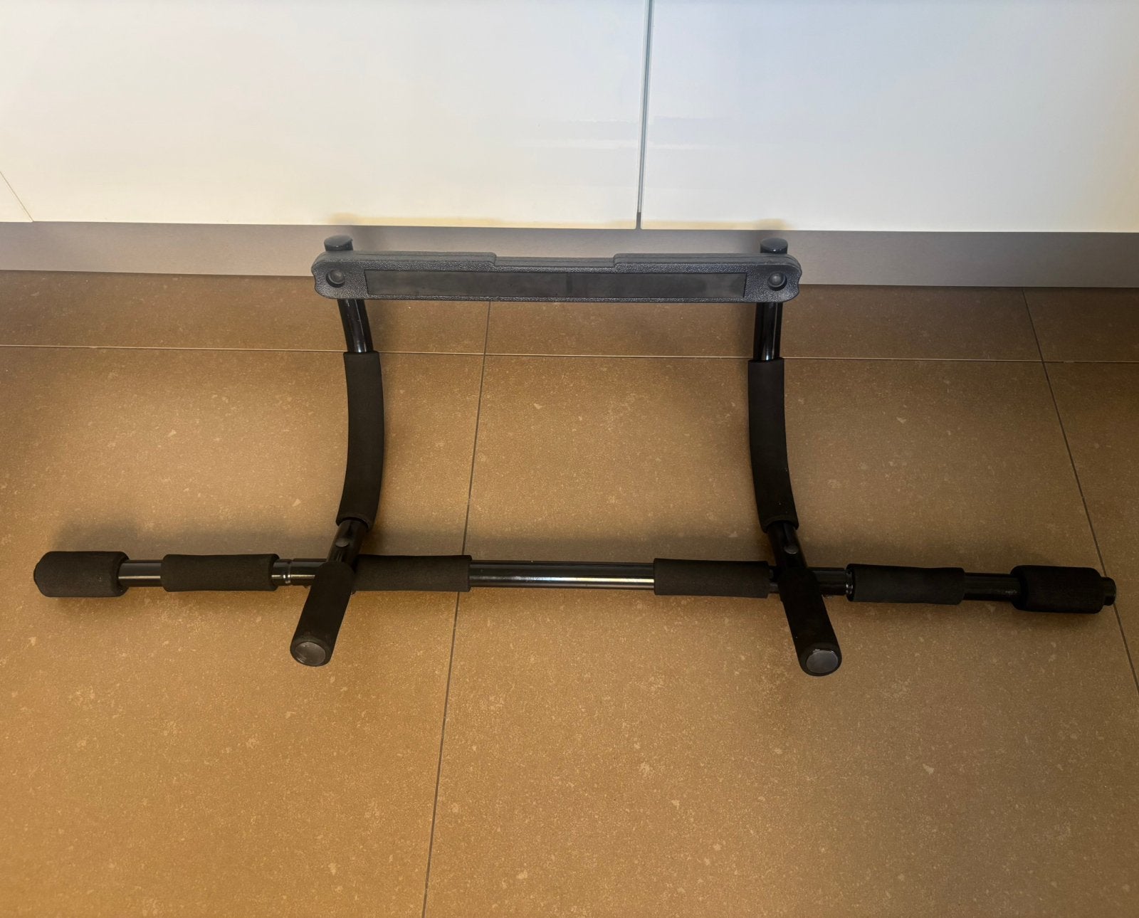 Optrekstang pull up bar deur | fitness optrekstang, Ophalen of Verzenden, Oprekstang