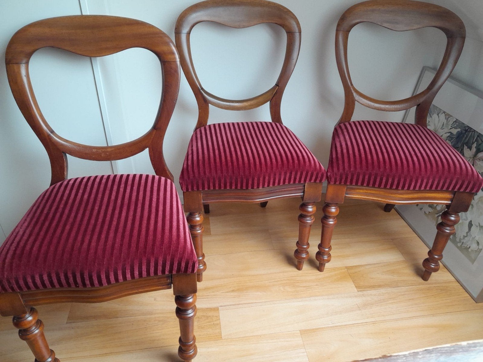 Gratis; Set van 3 mahoniehouten ballonrugstoelen, Ophalen
