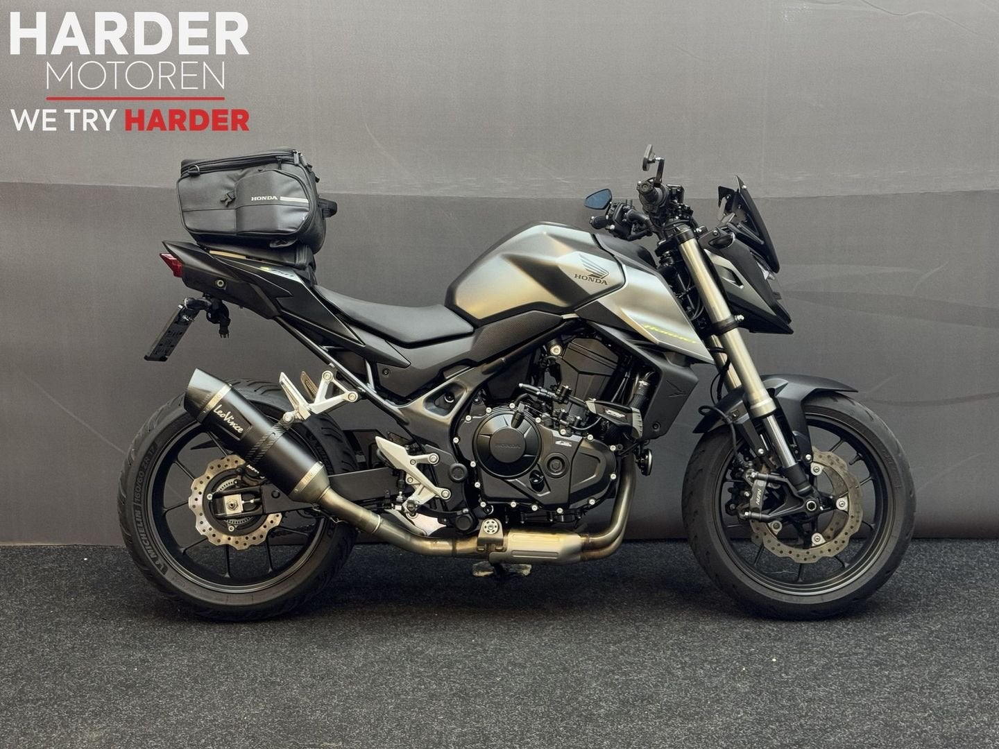 HONDA CB 750 HORNET | BOMVOL OPTIES | NIEUWSTAAT | GARANTIE, 2 cilinders, HONDA, Motorrijbewijs A, Bedrijf