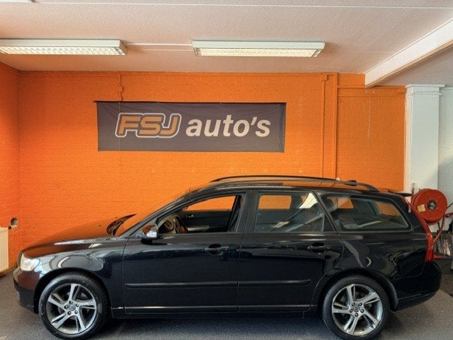 Volvo V50 1.8 EDITION II / NAVI / LEDER / APK 03-03-2027!, Voorwielaandrijving, Parkeersensor, 125 pk, Gebruikt