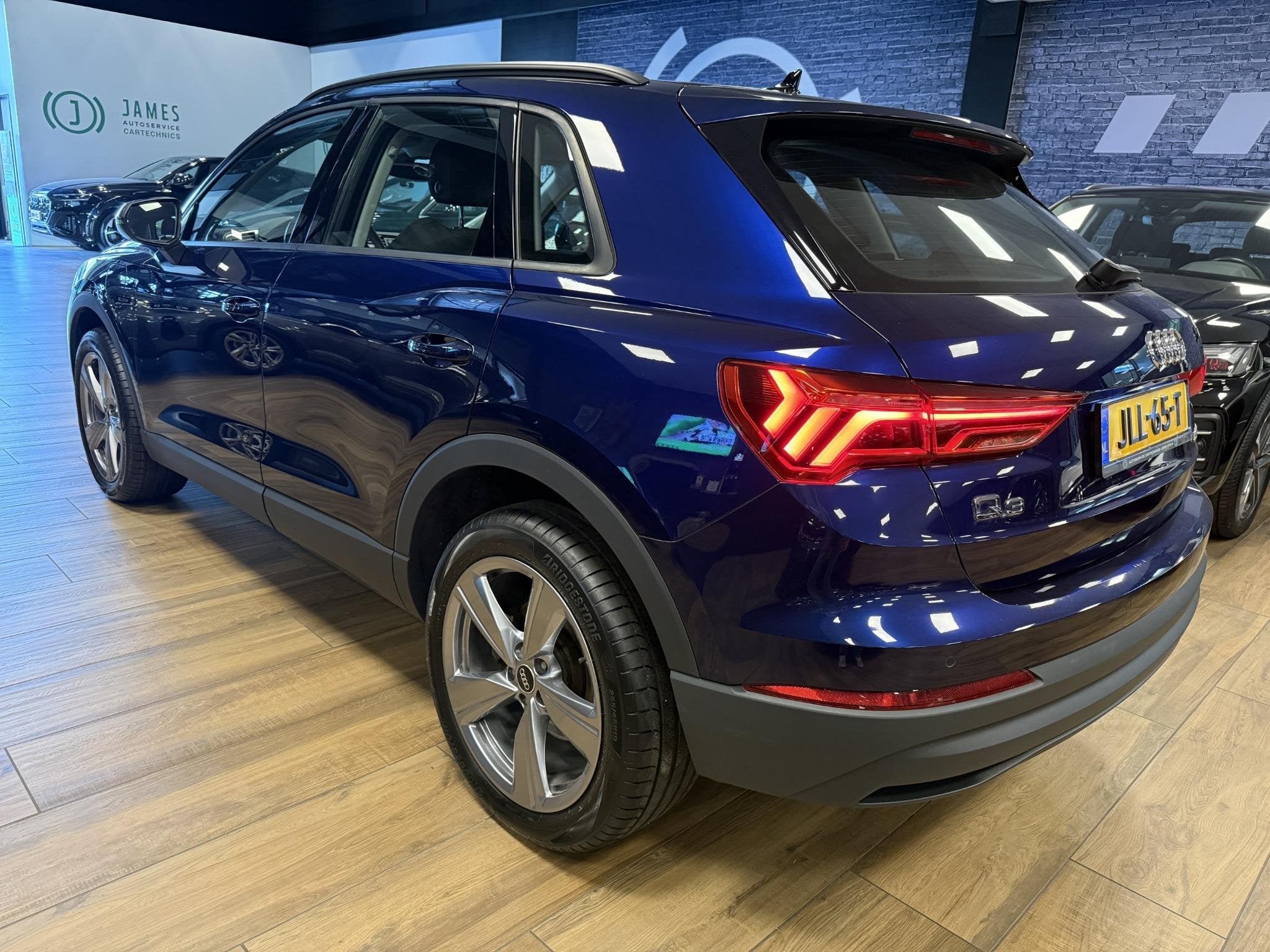 Audi Q3 45 TFSI e edition |PHEV|Carplay|ACC|S-Line stoelen|C, Stof, Gebruikt, Blauw, Hybride Elektrisch/Benzine