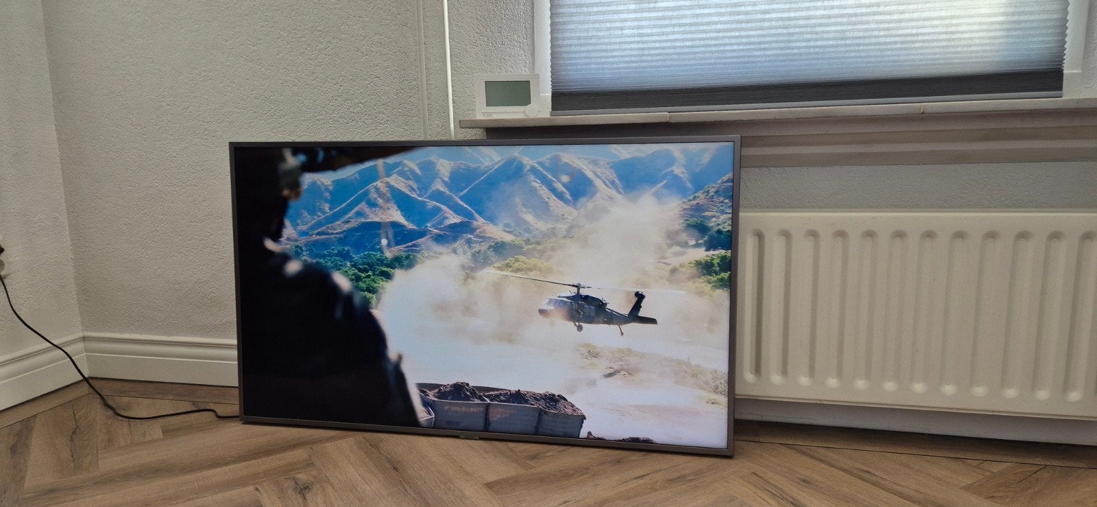 SAMSUNG UE50NU7440 4K Smart TV met draaibare muurbeugel, Ophalen, LED, 50 Hz, Zo goed als nieuw