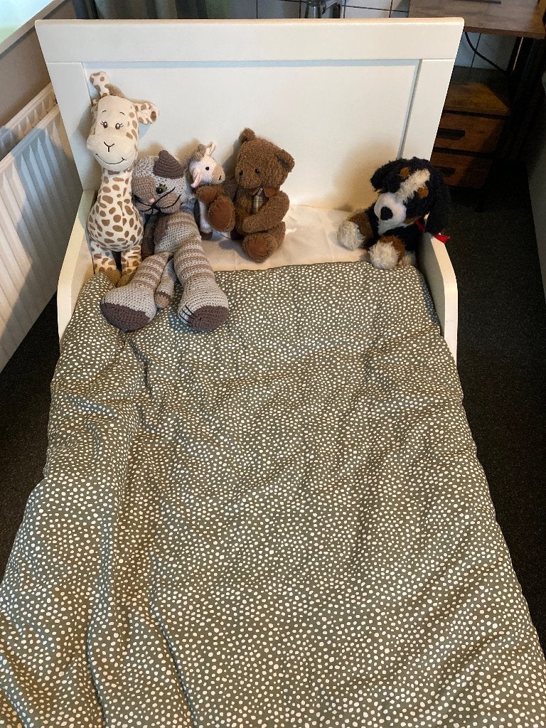 Peuterbed (75 x 155 cm) € 35,00, Ophalen, 70 tot 85 cm, 140 tot 160 cm, Zo goed als nieuw