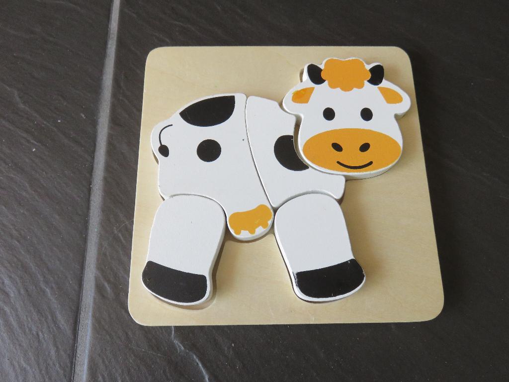Houten legpuzzel 5 stukjes koe. Mooie puzzel, 2 tot 4 jaar, Ophalen of Verzenden, Zo goed als nieuw, Van hout