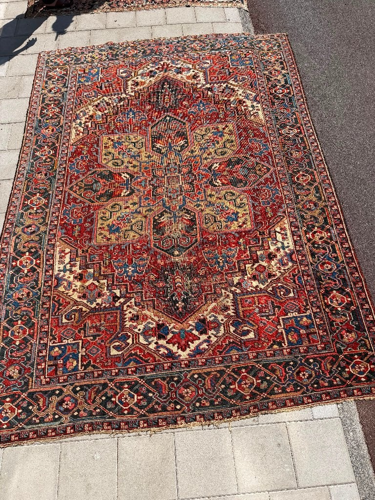 Prachtig Heriz tapijt – 335  242 cm – harmonieuze kleuren