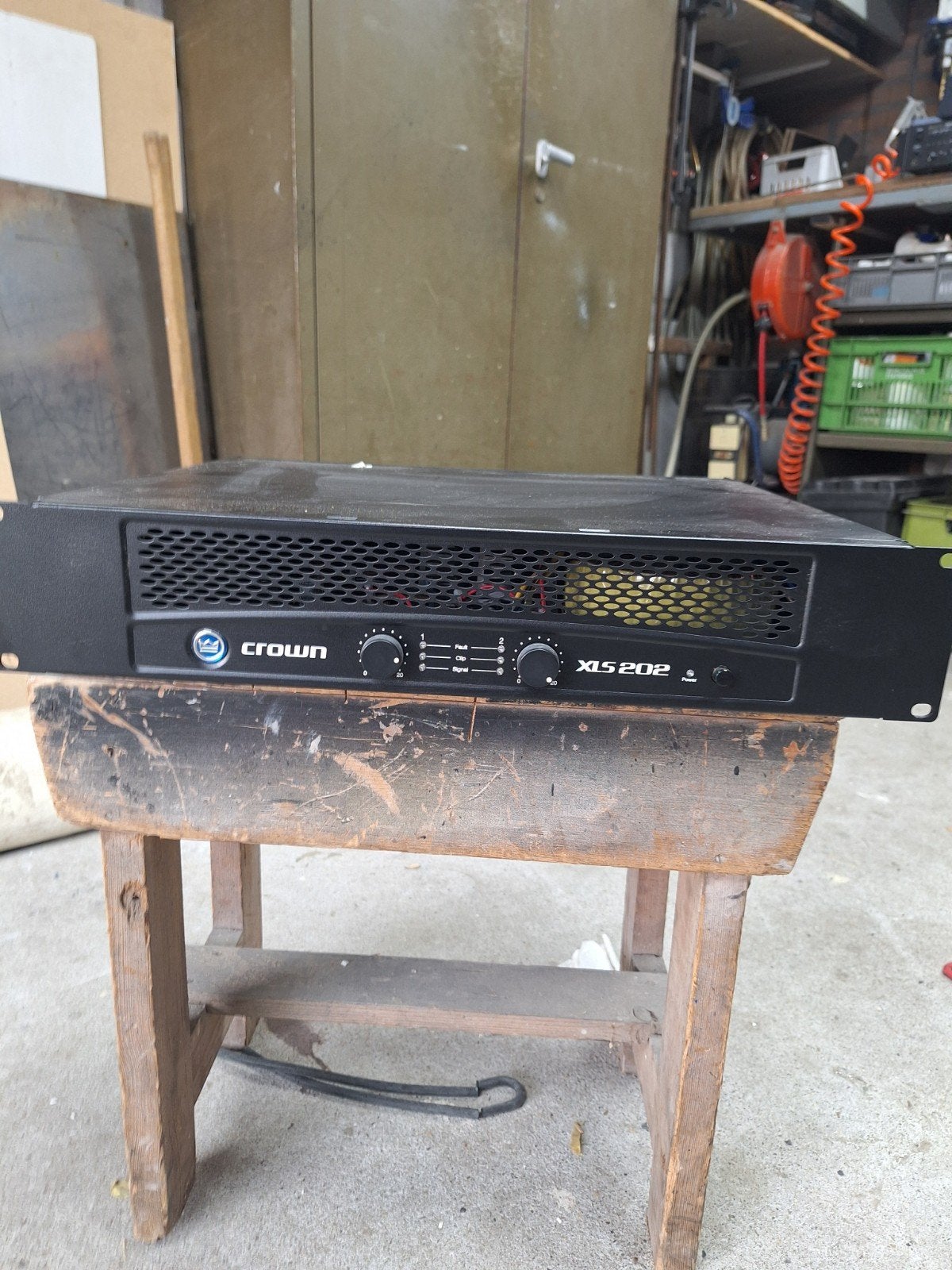 Versterker  crown xls 202, Ophalen of Verzenden, Zo goed als nieuw, Minder dan 500 watt