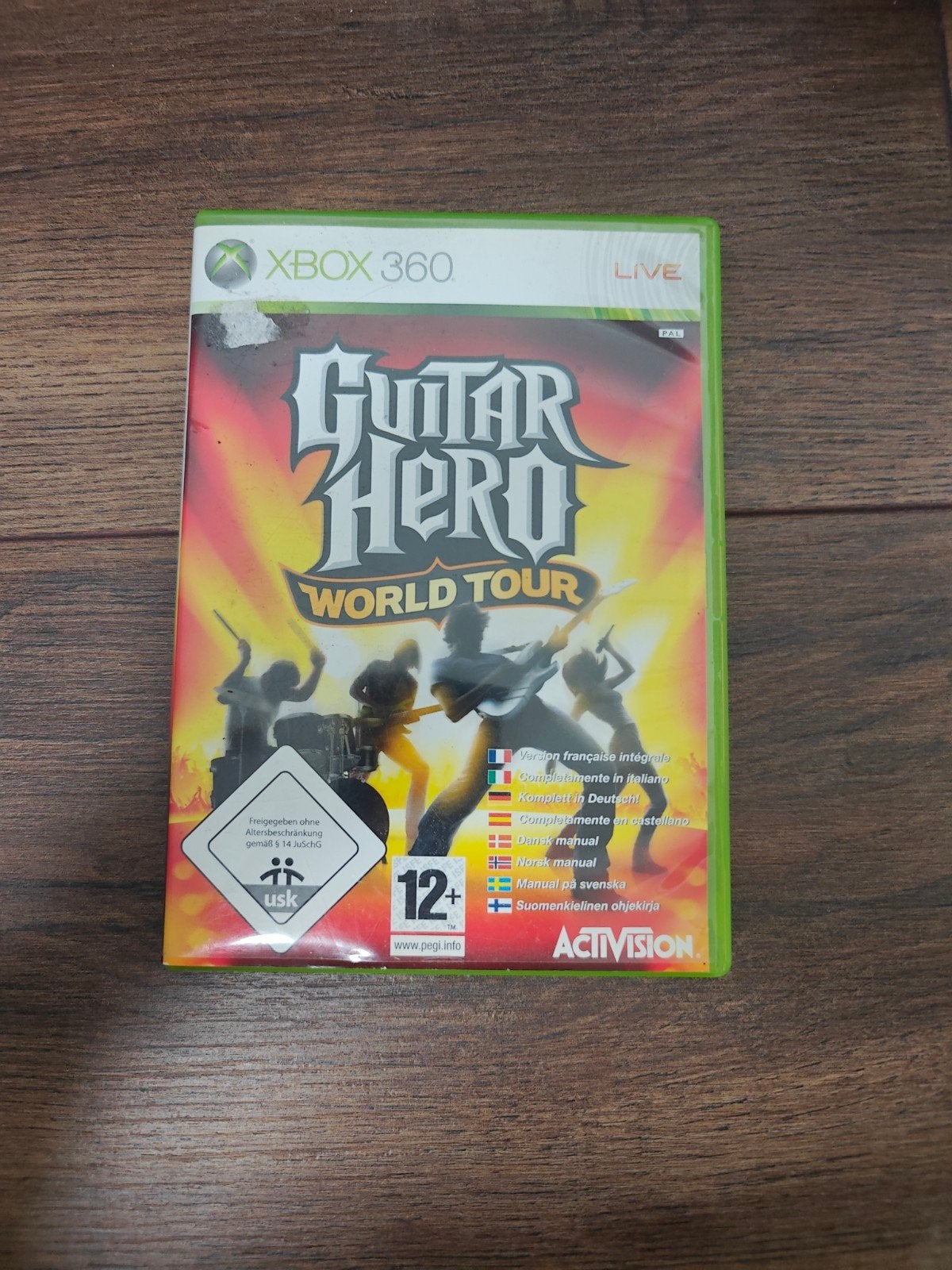 XBOX 360 Guitar Hero World Tour, Muziek, Ophalen of Verzenden, Zo goed als nieuw, 3 spelers of meer