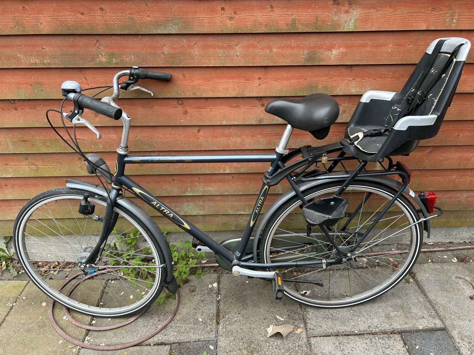 Altra herenfiets 28 inch met achterzitje, Ophalen, Gebruikt, Overige merken, Versnellingen