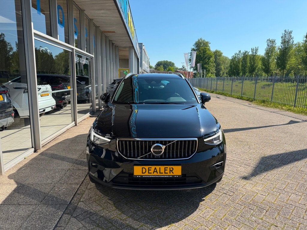 Volvo XC40 1.5 T5 Plug-in hybrid Plus Bright 262PK , ELEKTRI, Auto's, Volvo, Stof, Gebruikt, Zwart, Zwart