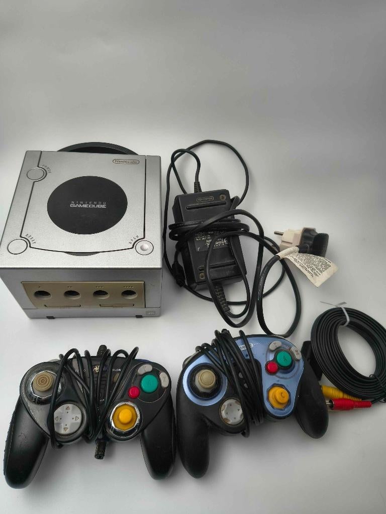 Gamecube console, Spelcomputers en Games, Spelcomputers | Nintendo GameCube, Ophalen of Verzenden, Gebruikt, Zilver, Met 1 controller