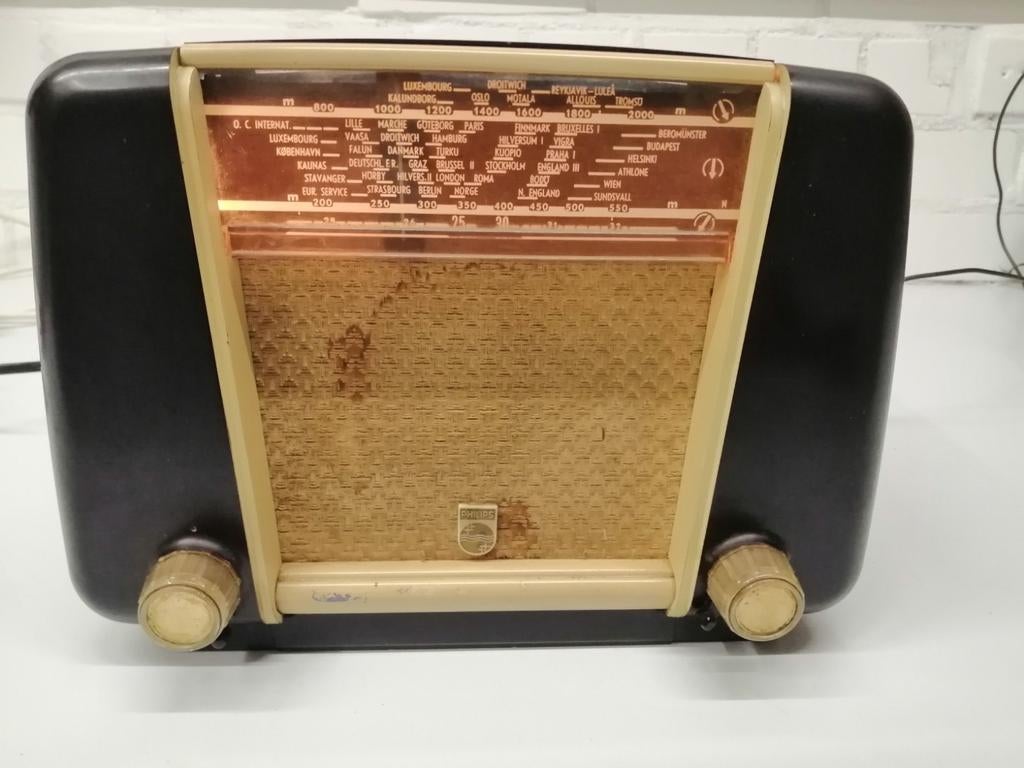 Philips radio type BX300U bj. 1950/'51 bakeliet., Ophalen