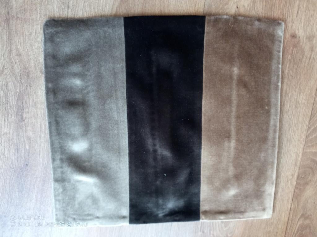 NIEUW 2 velour kussen hoesjes, Ophalen of Verzenden, Nieuw, Beige, Vierkant