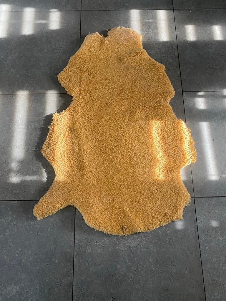Lamsvacht - 118 x 80 cm, Wol, Geel, Ophalen of Verzenden, Zo goed als nieuw