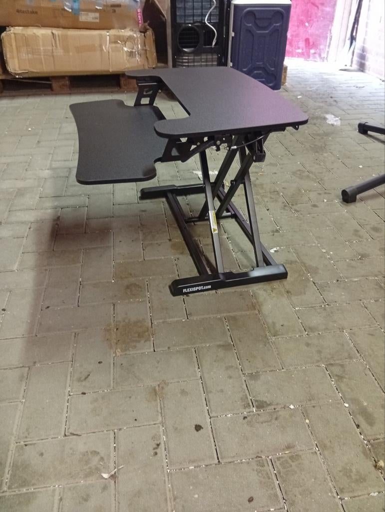 Nieuwe verstelbare laptop tafel, Onbekend, Ophalen of Verzenden, Onbekend, Onbekend