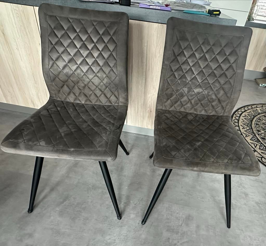 2 Stijlvolle Eetkamerstoelen, Ophalen, Twee, Zo goed als nieuw, Stof