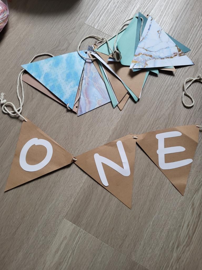 Feestelijke slinger voor eerste verjaardag vlaggen, Ophalen of Verzenden, Zo goed als nieuw