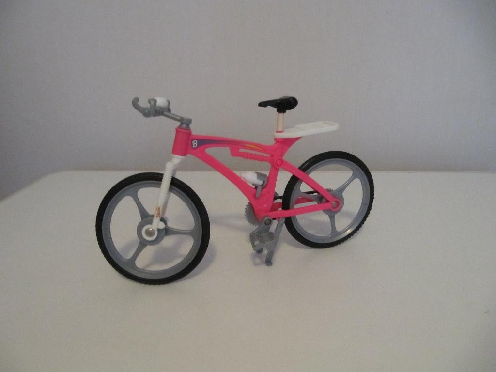 Barbie fiets, Kinderen en Baby's, Speelgoed | Poppen, Ophalen of Verzenden, Zo goed als nieuw, Barbie