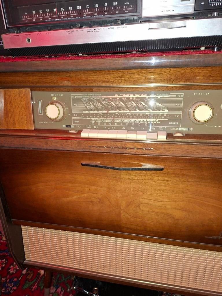 Blauwpunkt radiomeubel palissander hout., Ophalen of Verzenden