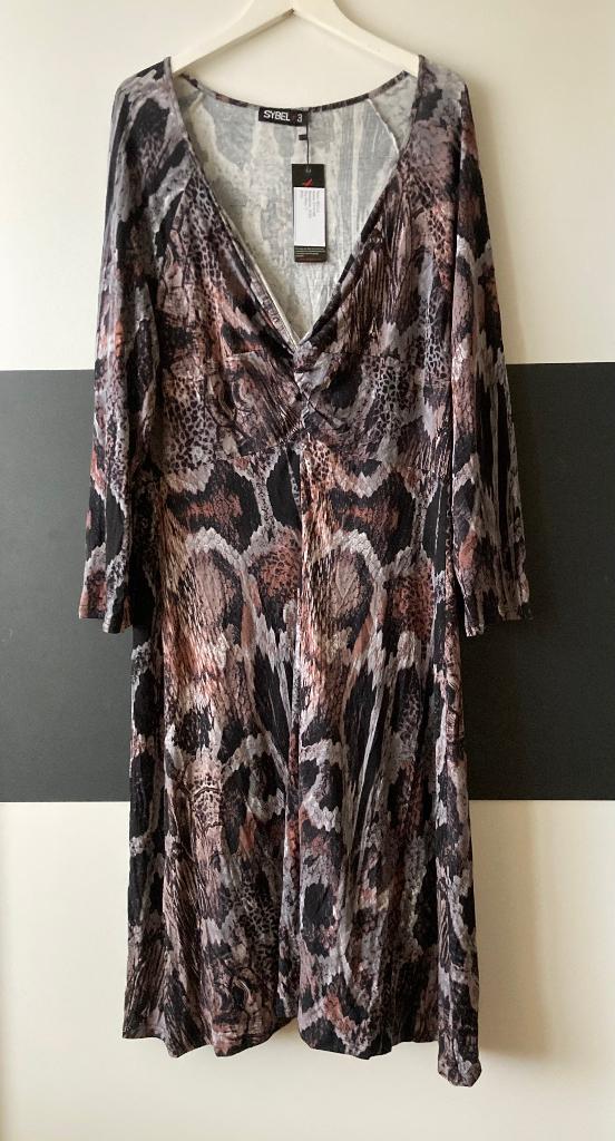 Nieuw Dames Jurk SYBEL (3), Kleding | Dames, Ophalen of Verzenden, Nieuw, Maat 38/40 (M), Onder de knie