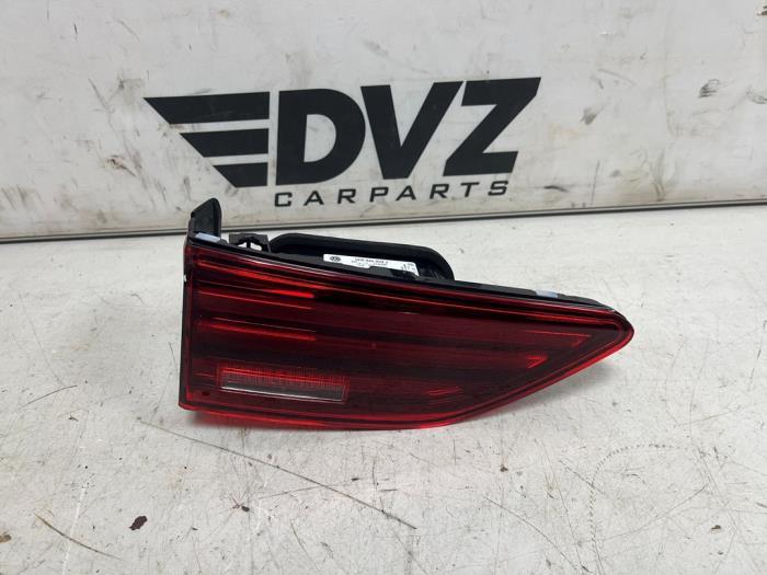 Achterlicht links van een Volkswagen Golf, Gebruikt, -, Volkswagen, -