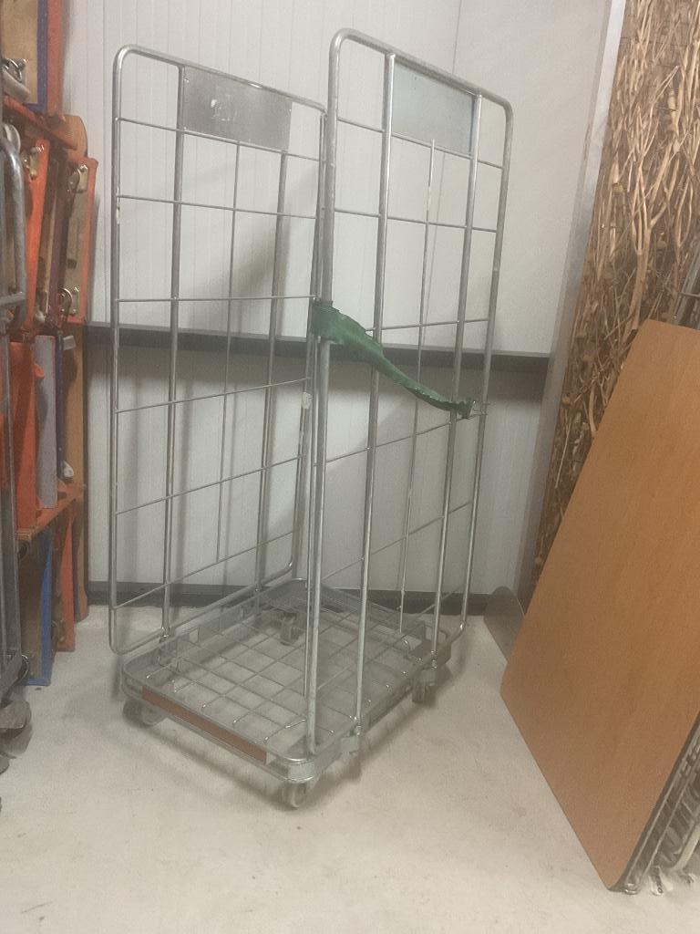 Roldorent Egetra verhuis rolcontainer(s), Ophalen