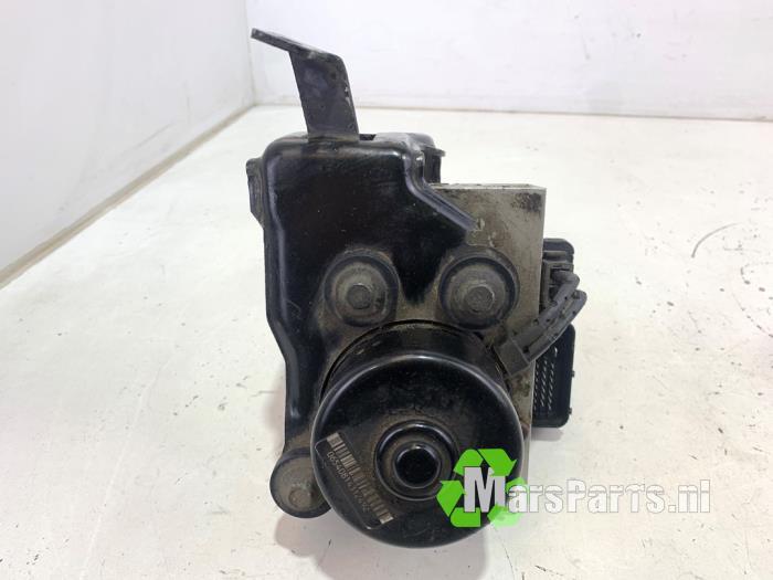 ABS Pomp van een Volkswagen Golf, Gebruikt, -, Volkswagen, -