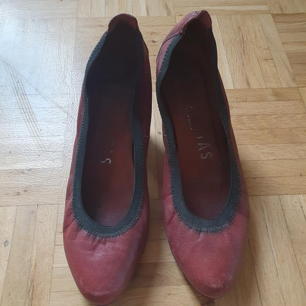 Hispanitas Pumps Bordeaux Maat 38 - Prima Staat, Pumps, Hispanitas, Ophalen of Verzenden, Zo goed als nieuw