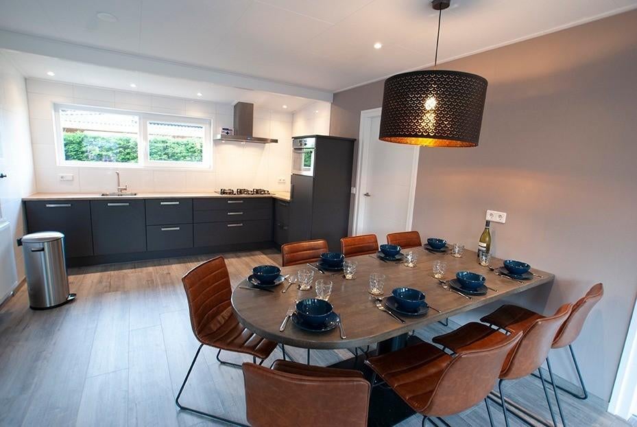 8 pers bungalow met sauna.last minute nu €1225.- per week, Eigenaar