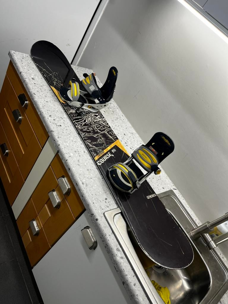 Burton/Generics Nitro Snowboard, Ophalen of Verzenden, Zo goed als nieuw, Board