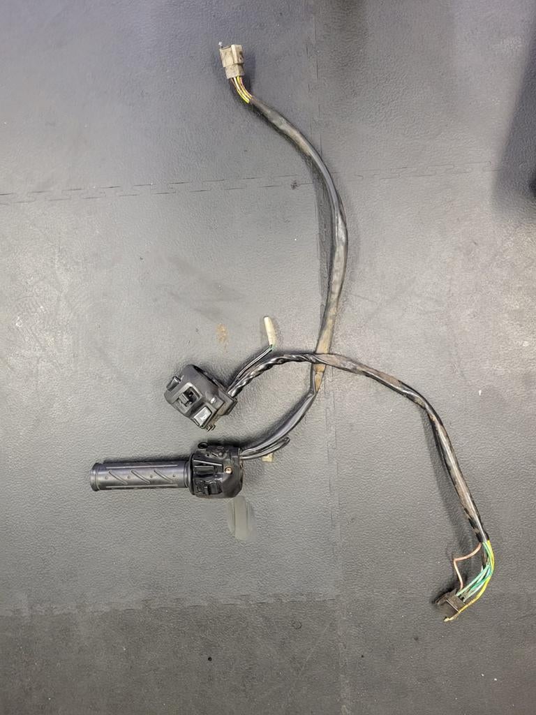 Stuurschakelaar links en rechts Kymco grand dink 50 2t, Gebruikt, Overige typen, Ophalen of Verzenden, .