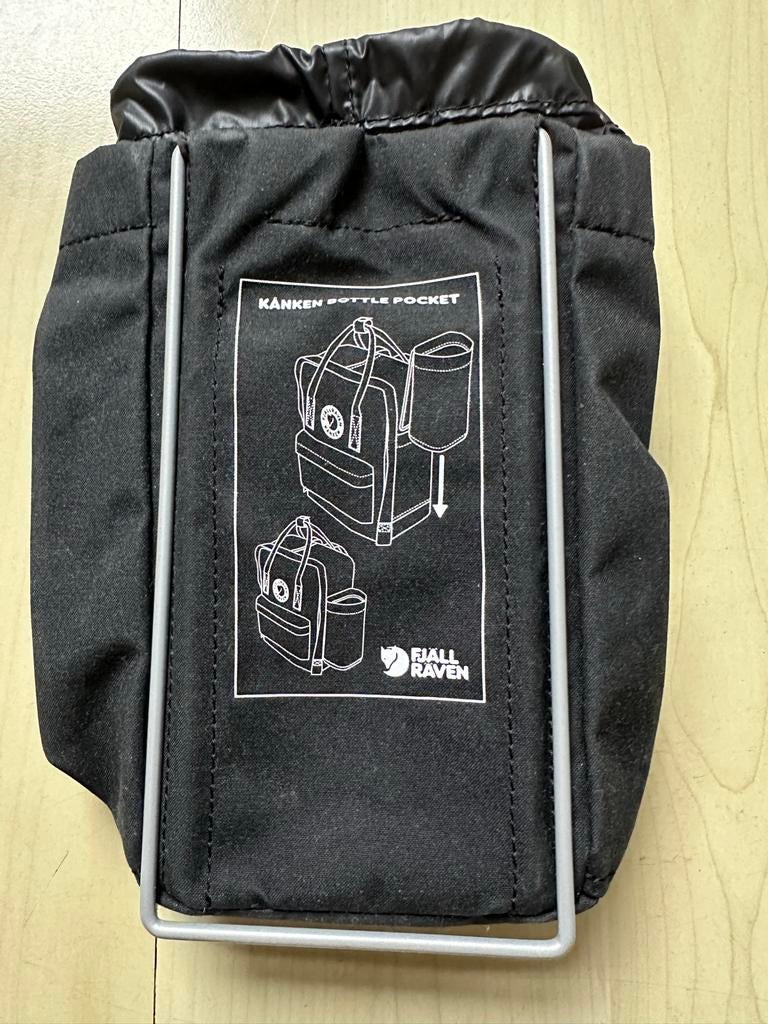 Fjällräven Kånken Bidonhouder black, Ophalen of Verzenden, Kipling, Minder dan 30 cm, Minder dan 25 cm