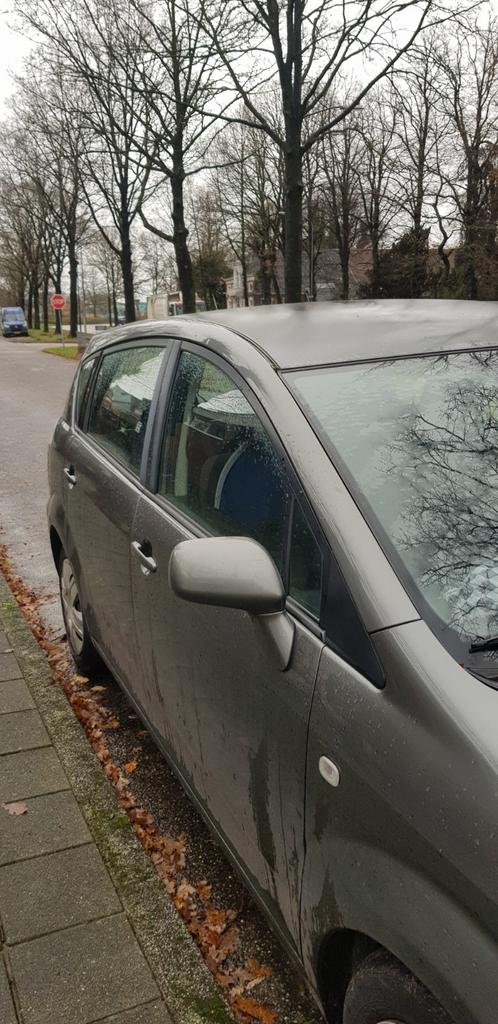 Toyota Corolla Verso 2.2 D-4d 5P 2007 Grijs, Auto's, Toyota, Voorwielaandrijving, 4 cilinders, Origineel Nederlands, Particulier