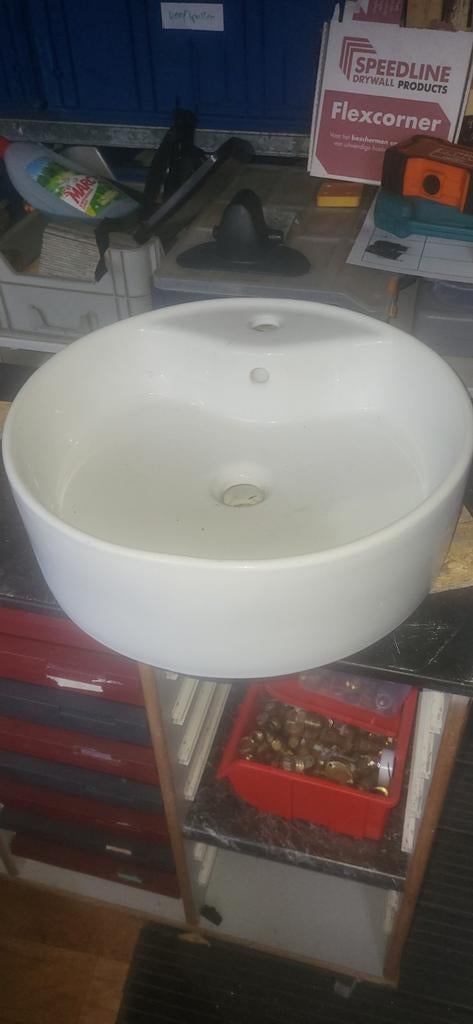 Mooie wasbak   (nieuwe), Ophalen, Nieuw
