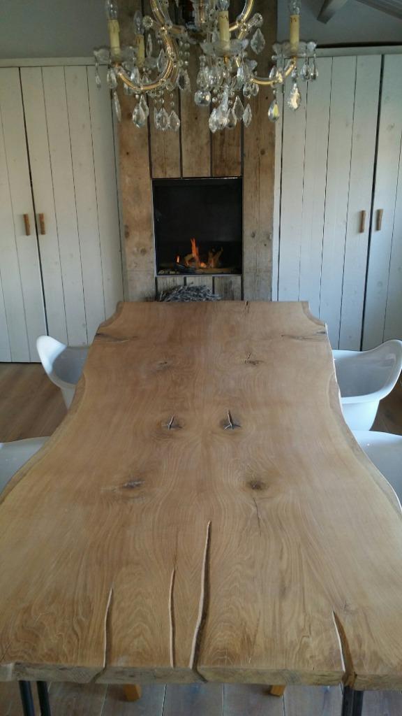 Boomstamtafel | Boomstam tafel | Eiken boomstamtafel, Tafel en meer, Info@tafelenmeer.nl, Eikenhout, Vijf personen of meer