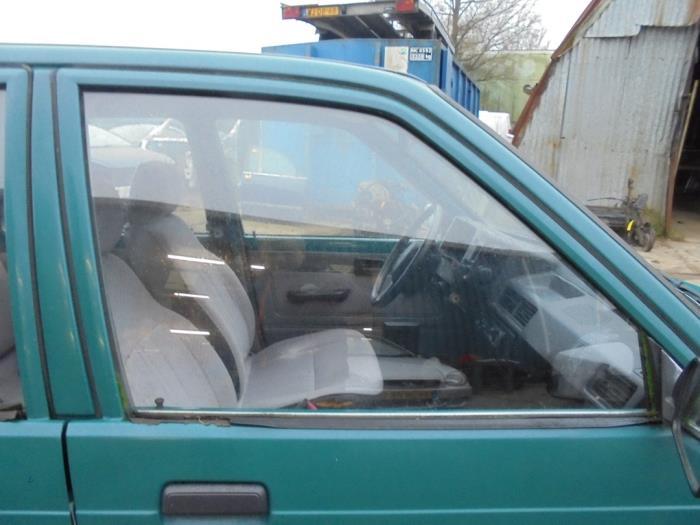 Portierruit 4Deurs rechts-voor van een Suzuki Alto, Auto-onderdelen, Ruiten en Toebehoren, Gebruikt, -, -, Ophalen of Verzenden