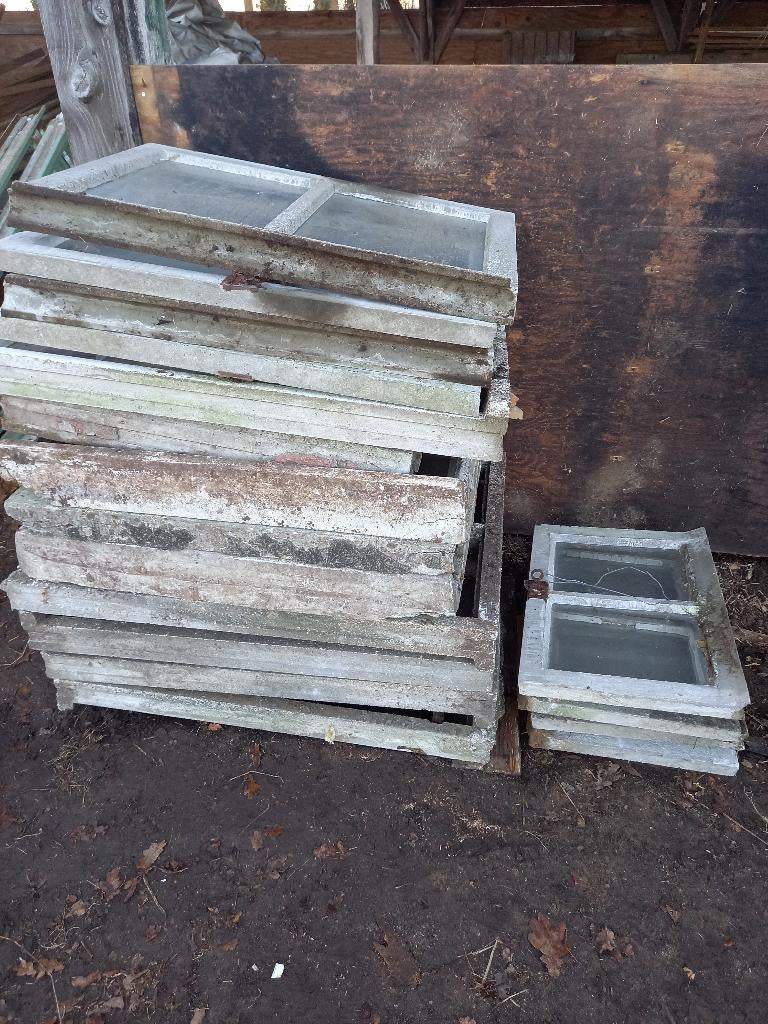 Stalramen, beton, diverse maten, gratis, ophalen, Doe-het-zelf en Verbouw, Glas en Ramen, Gebruikt, Overige typen, Minder dan 80 cm