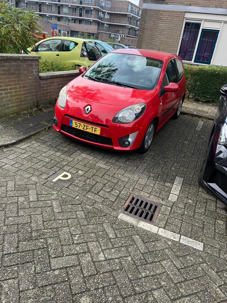 Renault Twingo 1.2 16V 2008 Rood, Auto's, Renault, Voorwielaandrijving, Twingo, 31 €/maand, 4 cilinders