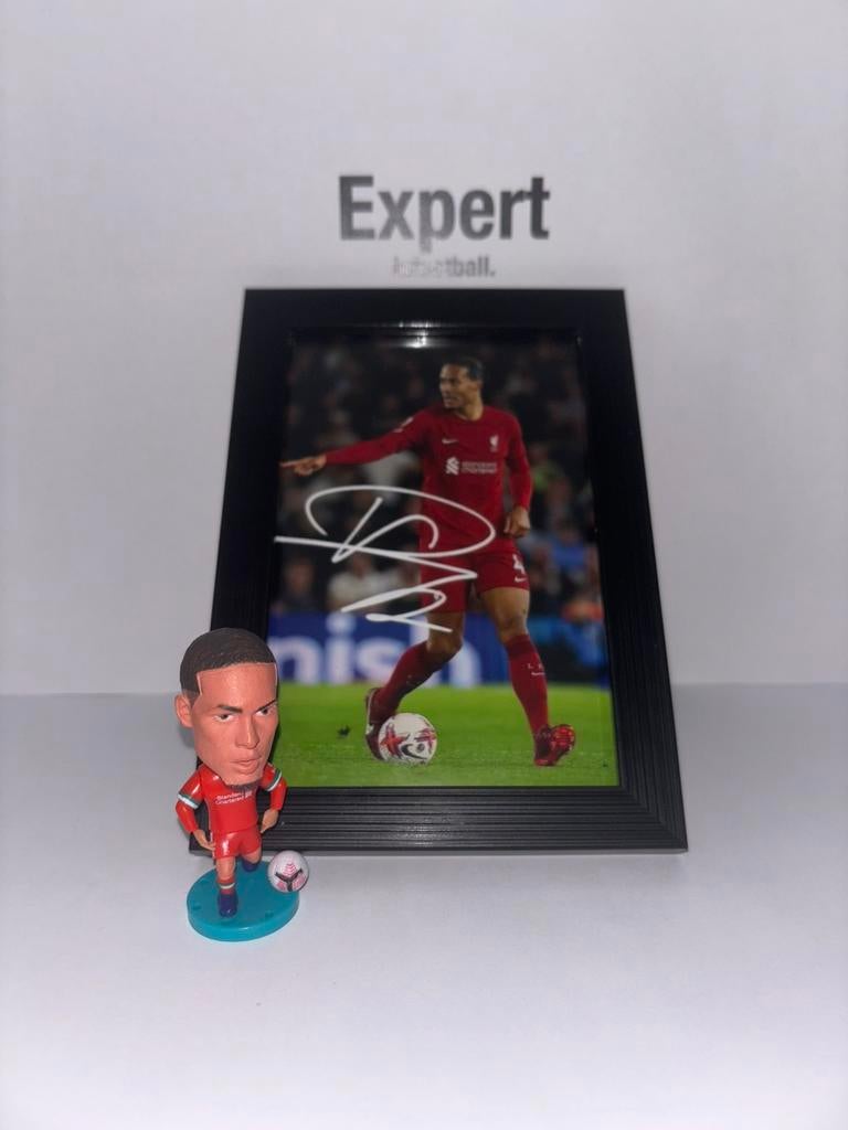Van dijk - liverpool fc pakket, Verzamelen, Sportartikelen en Voetbal, Ophalen of Verzenden, Nieuw, Buitenlandse clubs, Beeldje of Poppetje