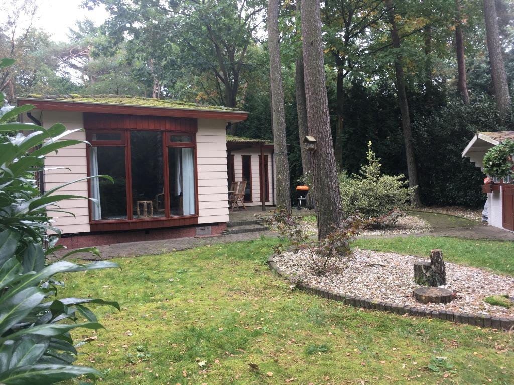 Vakantiehuisje Veluwe aan het water in het bos, Vakantie, In bos, 2 slaapkamers, Wasmachine, Recreatiepark